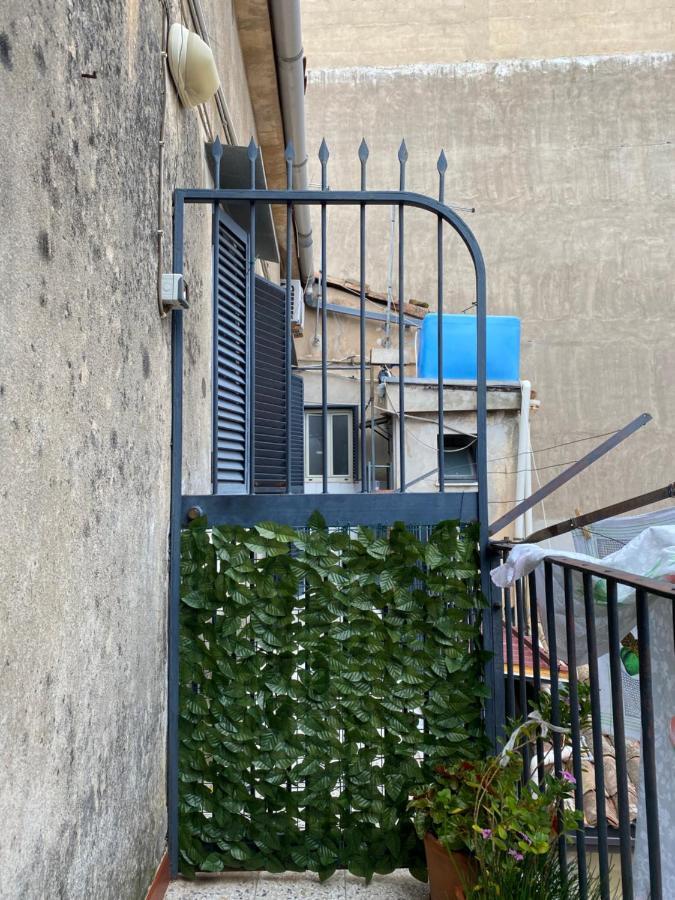 Cucchiara Apartment Catania-Fontanarossai nemzetközi repülőtér Kültér fotó